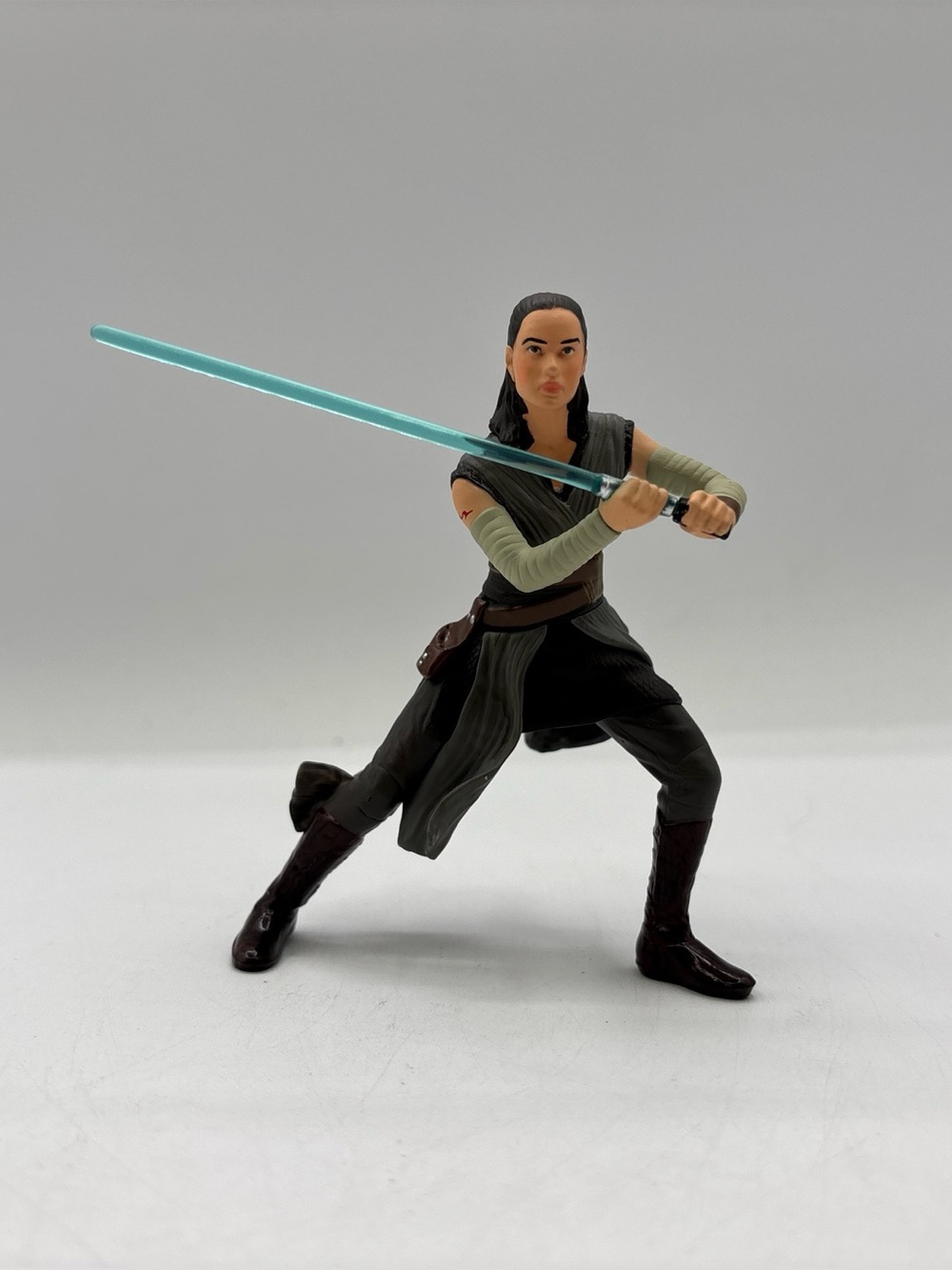 Hallmark Keepsake 2017 Rey Star Wars:‎ The Last Jedi Christmas Tree Ornament EUC
